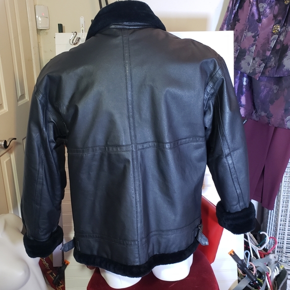 Men's Wilda Leather Coat - Picture 2 of 12